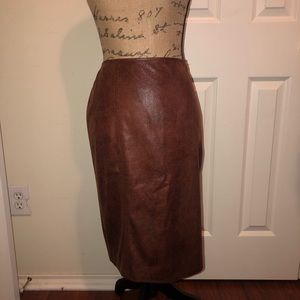 🎉 NEW WITH TAGS - VERY SEXY BROWN CHICO’S PENCIL SKIRT 🎉